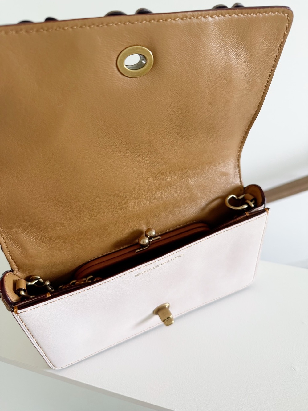 COACH 1941 Dinky 24 Linked Tea Rose Chalk Ivory Leather Crossbody – Rare - Picture 6 of 7